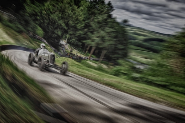 Photograph Nigel Harniman Ng Tdv8 Shelsey Walsh on One Eyeland